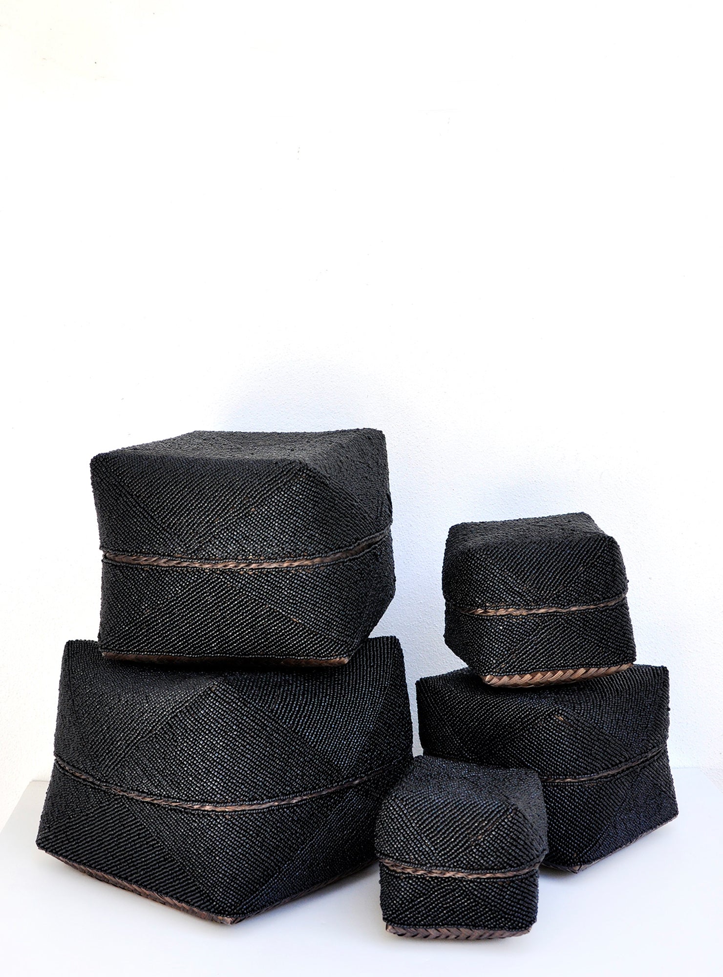 Black Beads Box