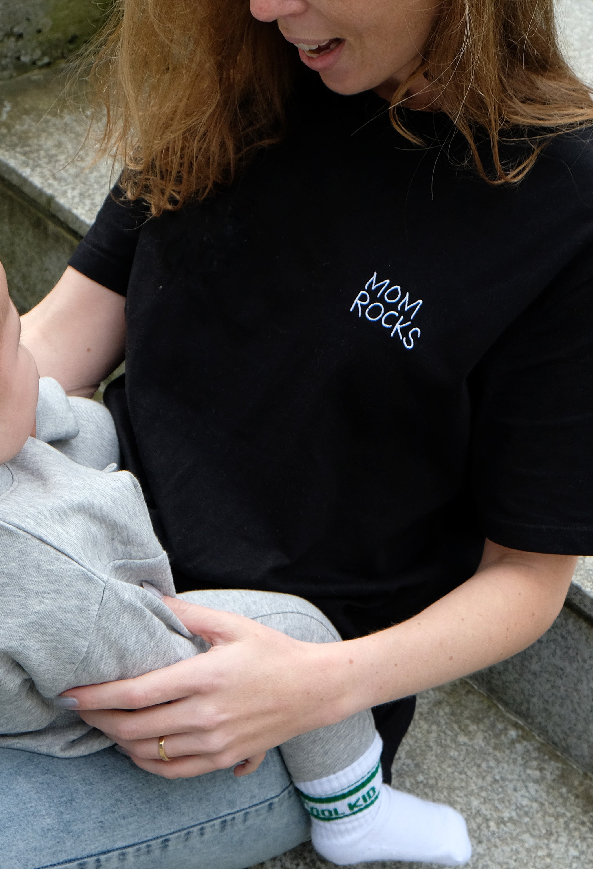 Mom Rocks T-shirt