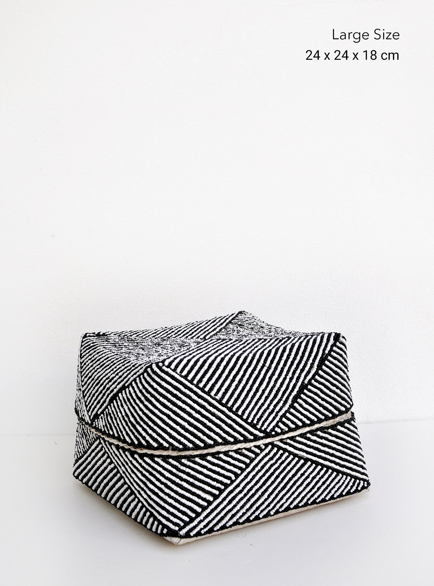 Black & White Beads Box